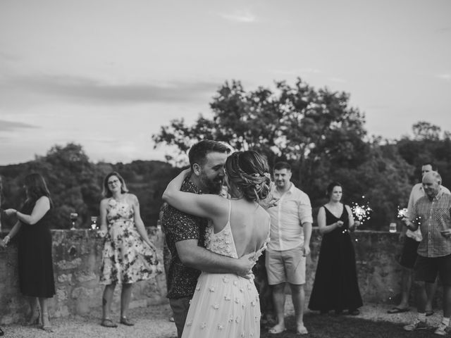 Le mariage de John et Kristina à Lamonzie-Montastruc, Dordogne 99