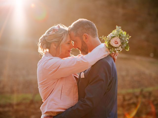 Le mariage de Adrien et Anneline à Signes, Var 55