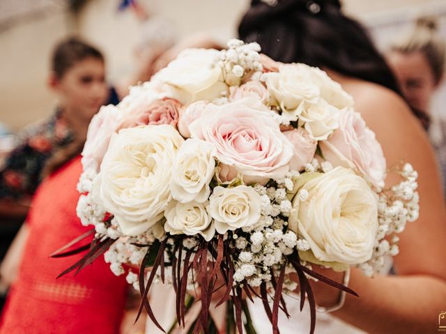 Le mariage de Valentin et Amélie  à Crazannes, Charente Maritime 31