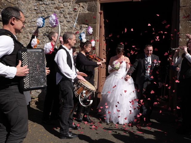 Le mariage de Valérie et Dominique à Larchamp, Mayenne 16