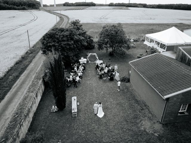 Le mariage de Jeff et Alexia à Saint-Savinien, Charente Maritime 2