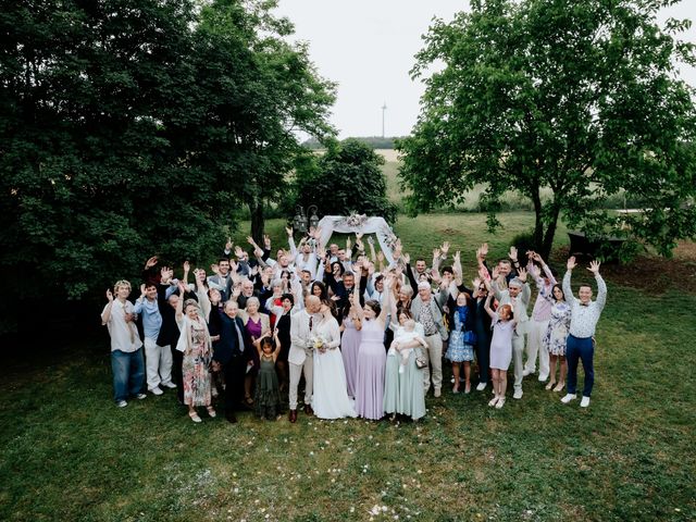 Le mariage de Jeff et Alexia à Saint-Savinien, Charente Maritime 13