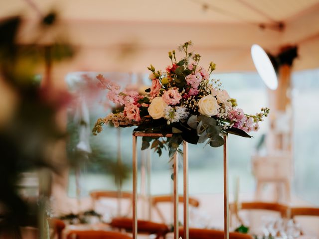 Le mariage de Jeff et Alexia à Saint-Savinien, Charente Maritime 22