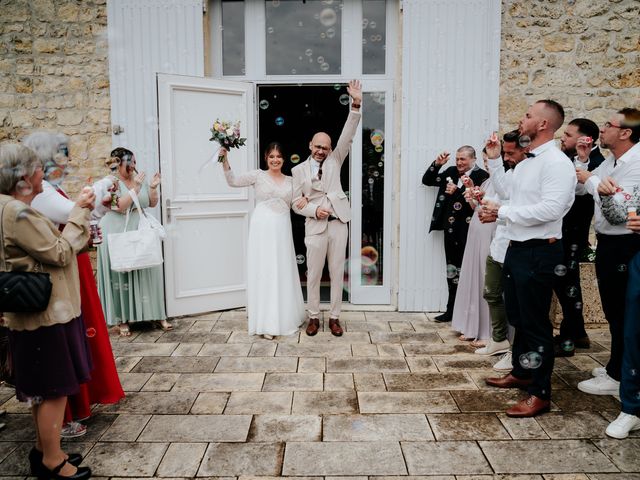 Le mariage de Jeff et Alexia à Saint-Savinien, Charente Maritime 39