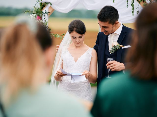 Le mariage de Hugo et Marina à Dole, Jura 15