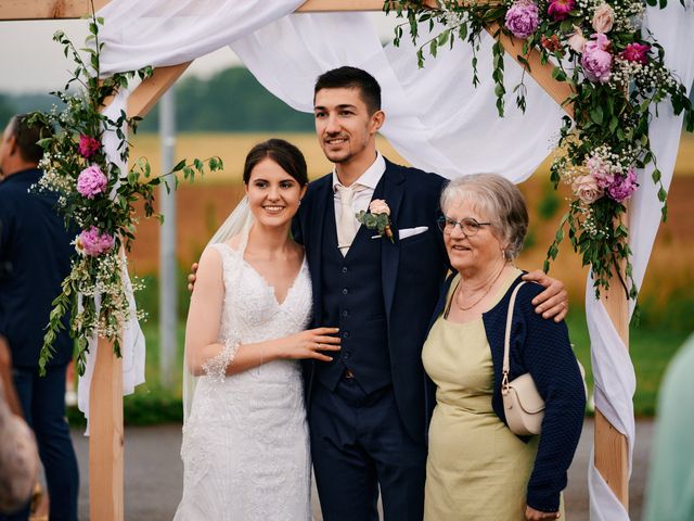 Le mariage de Hugo et Marina à Dole, Jura 20