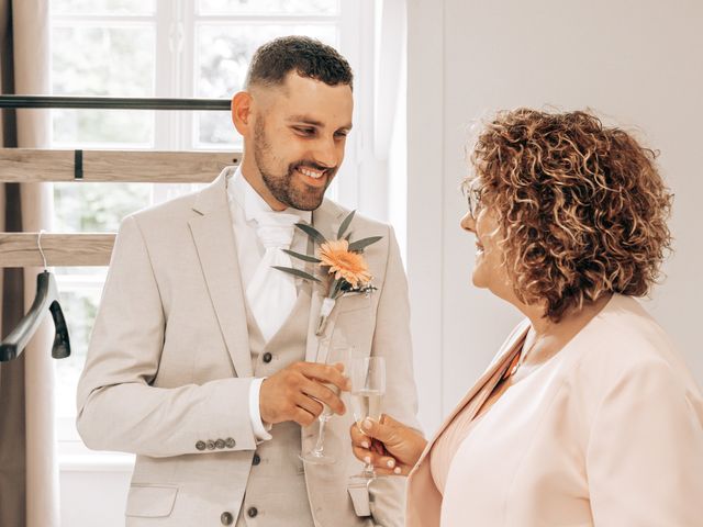 Le mariage de Damien et Blandine à Neufmesnil, Manche 16