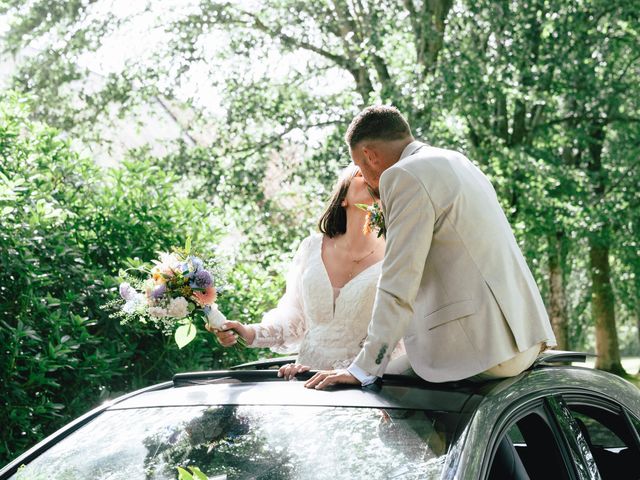 Le mariage de Damien et Blandine à Neufmesnil, Manche 34
