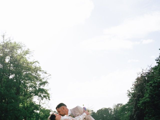 Le mariage de Damien et Blandine à Neufmesnil, Manche 36