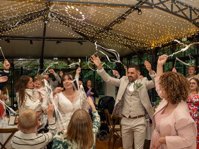 Le mariage de Damien et Blandine à Neufmesnil, Manche 44