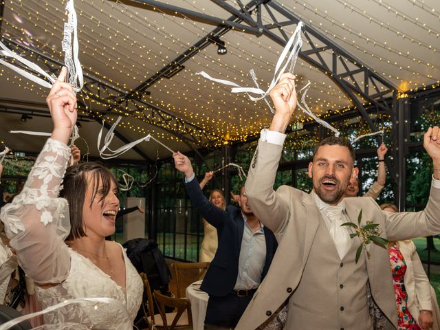Le mariage de Damien et Blandine à Neufmesnil, Manche 45