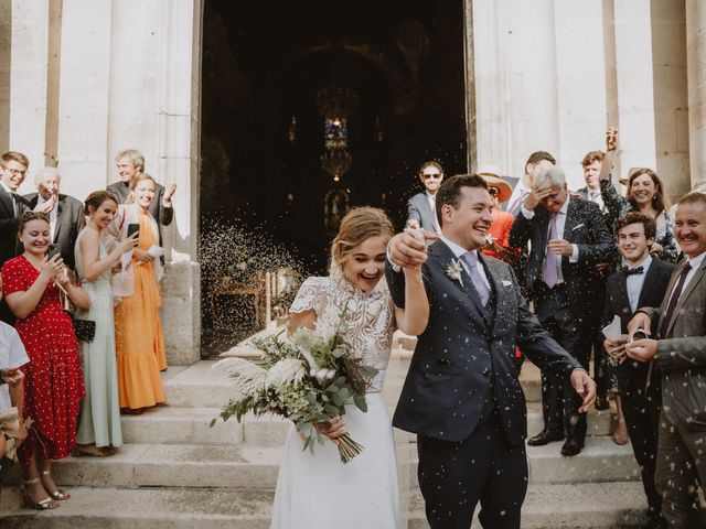 Le mariage de Victor et Clara à Châteauvillain, Haute-Marne 2