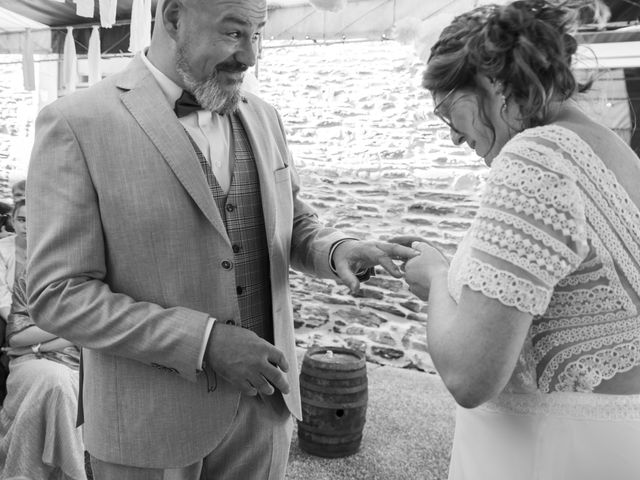 Le mariage de Guillaume et Céline à Vire, Calvados 15
