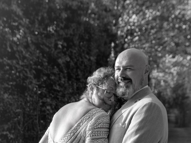 Le mariage de Guillaume et Céline à Vire, Calvados 24