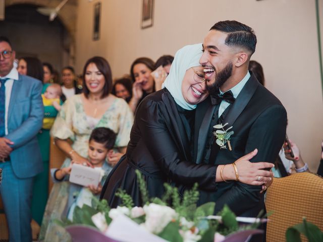 Le mariage de Reda et Nisrine à Uzerche, Corrèze 17