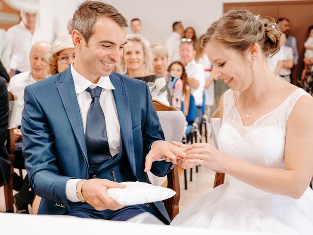 Le mariage de Pierre et Sandrine à La Tour-d&apos;Aigues, Vaucluse 6