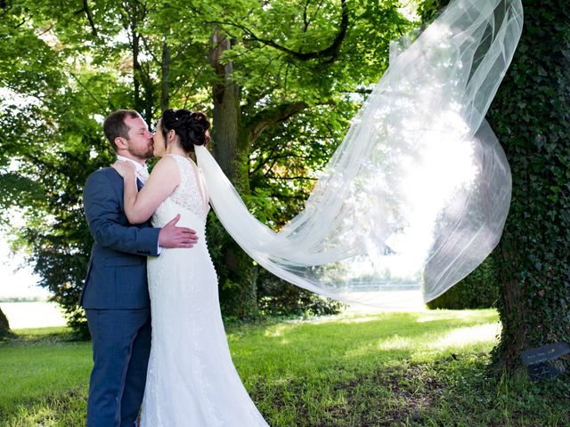 Le mariage de Tarran et Kate à Thuret, Puy-de-Dôme 64