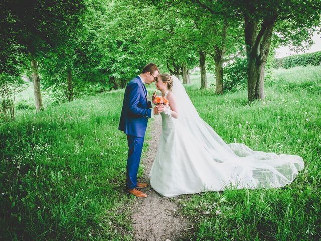 Le mariage de Jérémy et Sophie à Bourbourg, Nord 7