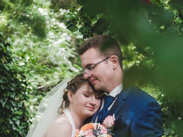 Le mariage de Jérémy et Sophie à Bourbourg, Nord 11