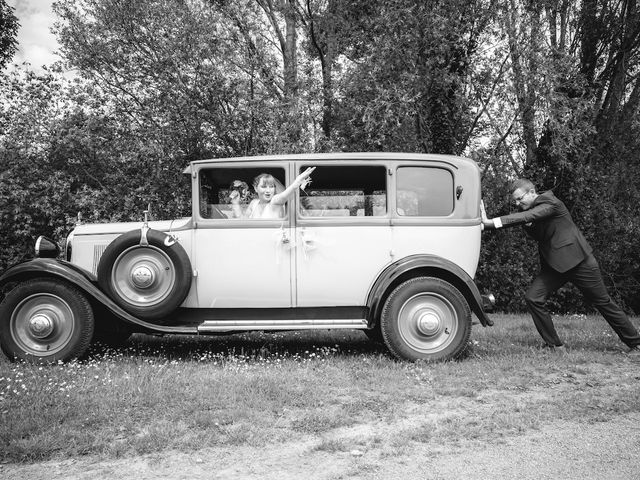 Le mariage de Jérémy et Sophie à Bourbourg, Nord 12