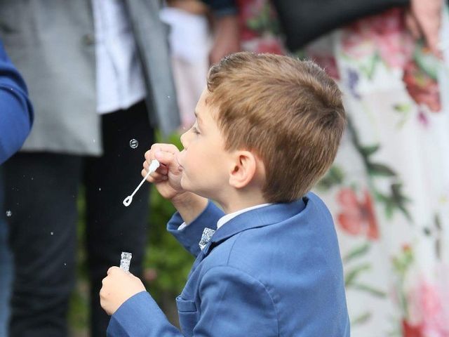 Le mariage de Mathieu  et Elna  à Foussignac, Charente 8