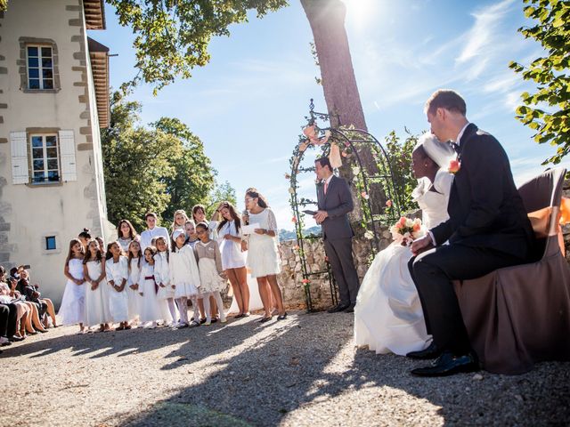 Le mariage de Amar et Corinne à Cruseilles, Haute-Savoie 12