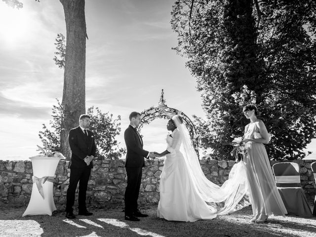 Le mariage de Amar et Corinne à Cruseilles, Haute-Savoie 18