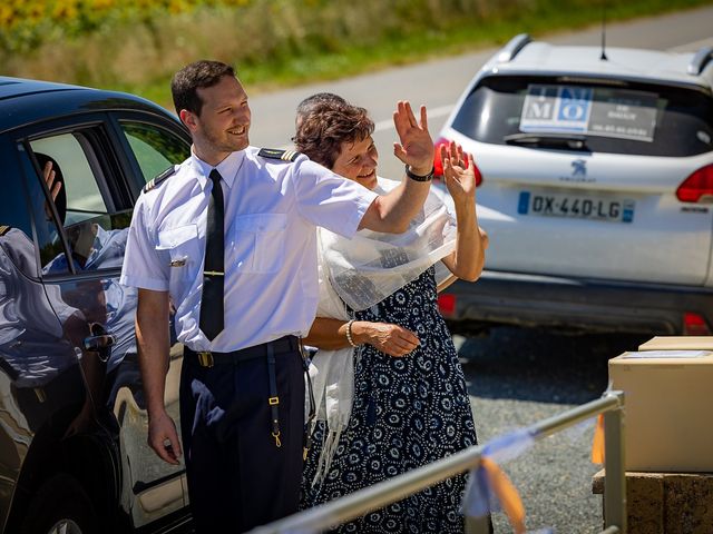 Le mariage de Julie et Jérôme à Bannegon, Cher 24