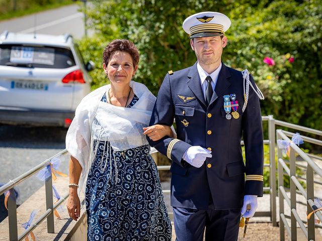 Le mariage de Julie et Jérôme à Bannegon, Cher 25