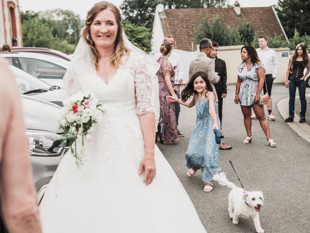 Le mariage de Philippe et Emmanuelle à Nanteuil-la-Forêt, Marne 7