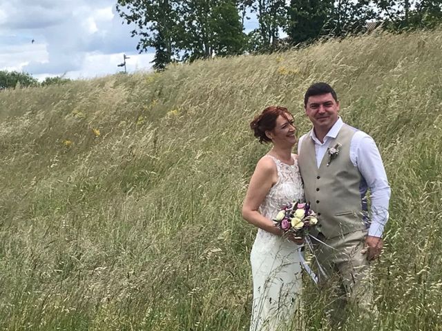 Le mariage de Célian  et Laurie à Lavaur, Tarn 5