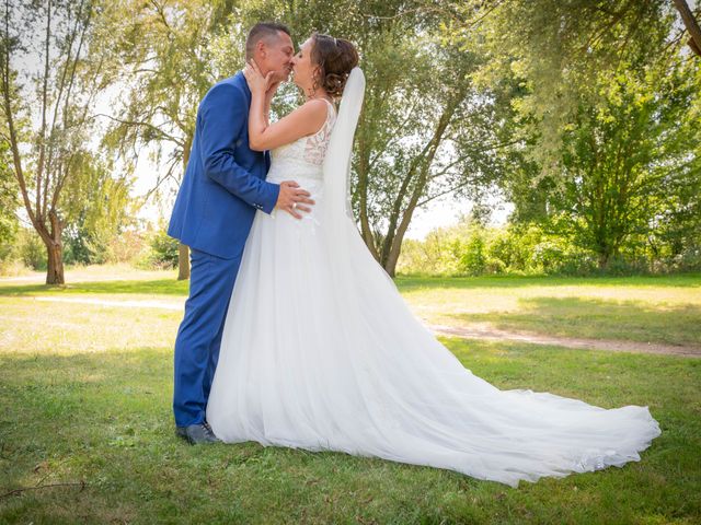 Le mariage de Romain et Sandra à Richelieu, Indre-et-Loire 20