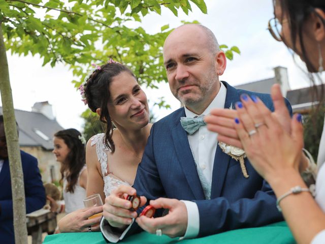 Le mariage de Julien et Virginie à Plouégat-Moysan, Finistère 63