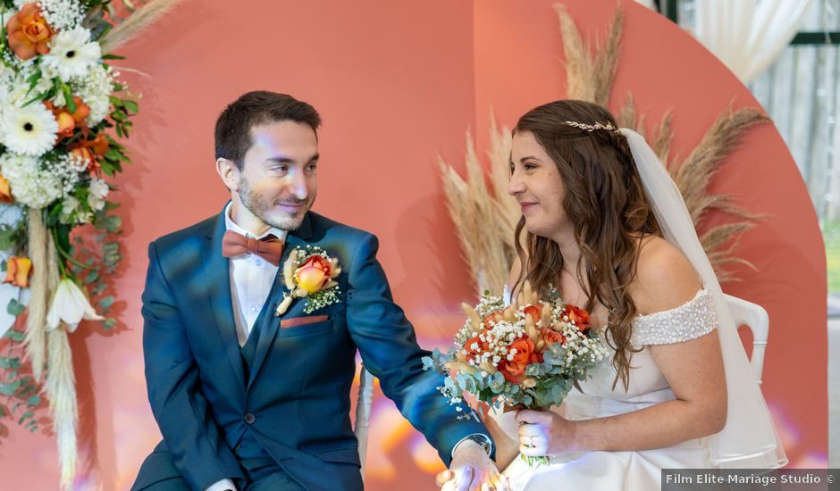 Le mariage de Johan et Alexandra à La Boissière-École, Yvelines