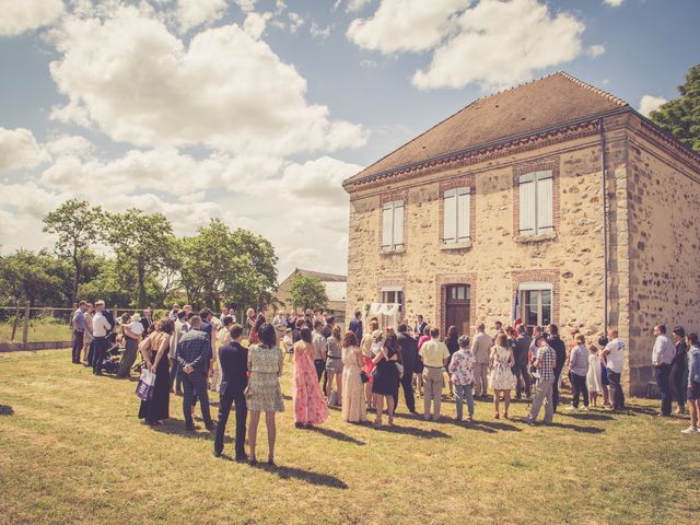 Le mariage de Damien et Claire à Fay-lès-Marcilly, Aube 52