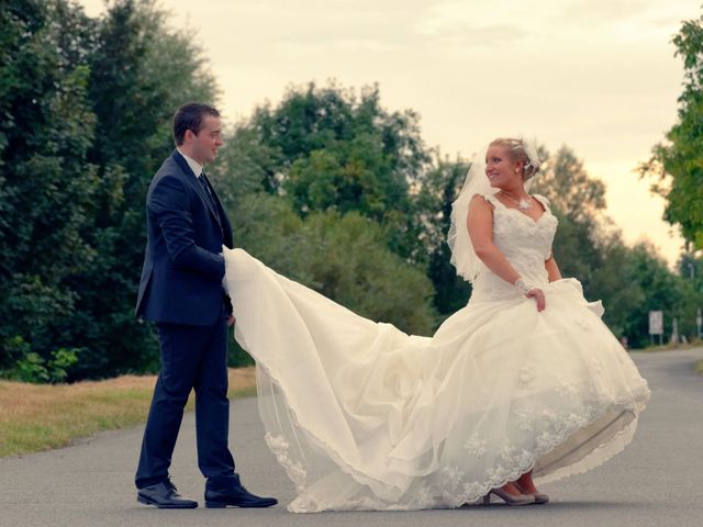 Le mariage de Sébastien et Cynthia à Halluin, Nord 13