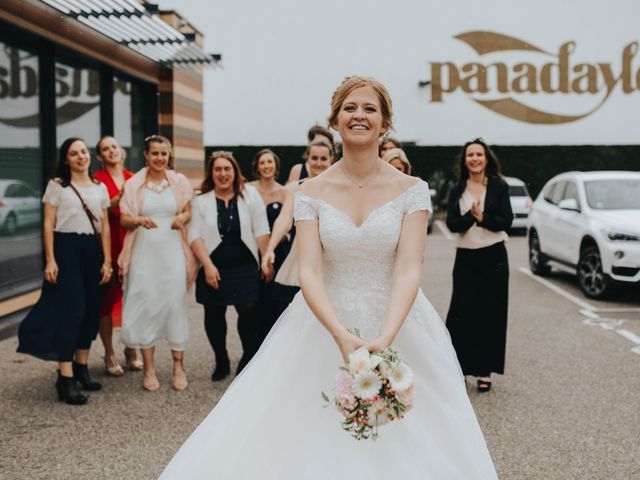 Le mariage de Thomas et Laurie à Lyon, Rhône 56