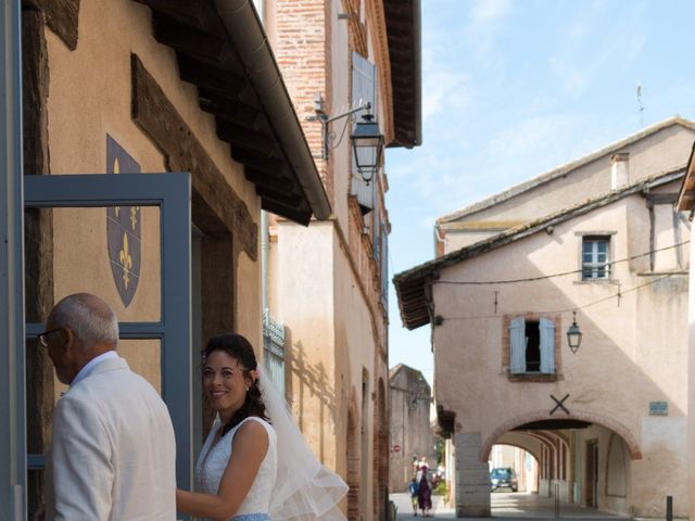 Le mariage de Jean et Maeva à Réalville, Tarn-et-Garonne 3
