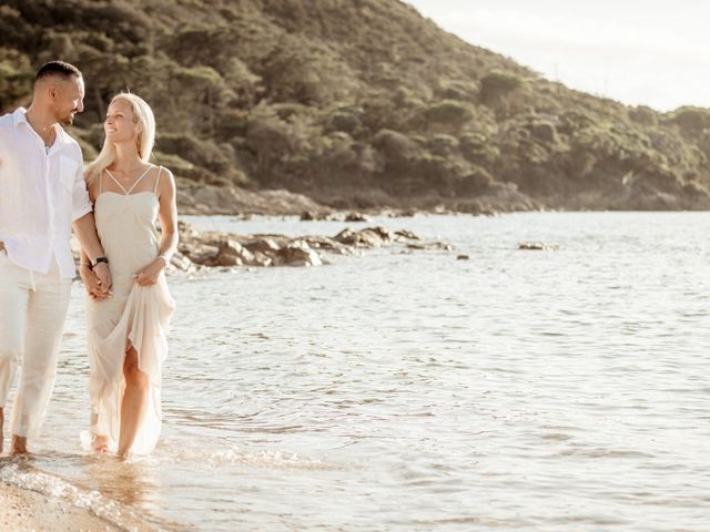 Le mariage de Romain et Charlène à Coti-Chiavari, Corse 5