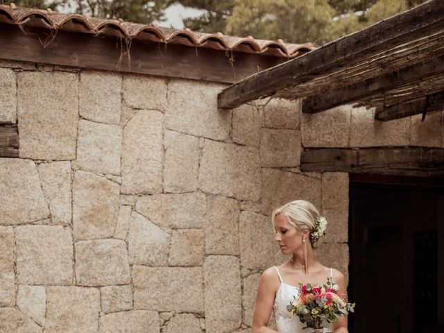 Le mariage de Romain et Charlène à Coti-Chiavari, Corse 1