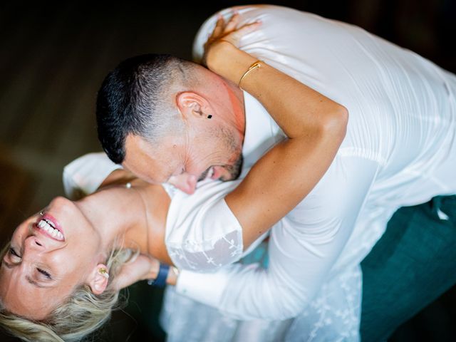 Le mariage de Romain et Charlène à Coti-Chiavari, Corse 42