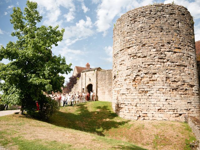 Le mariage de Tristan et Marine à Pesmes, Haute-Saône 15