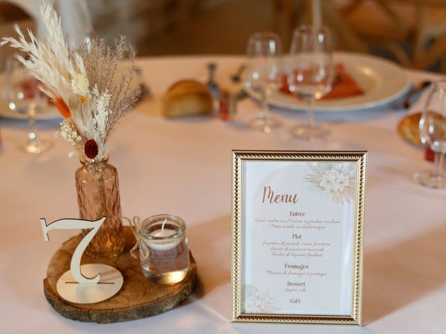 Le mariage de Tristan et Marine à Pesmes, Haute-Saône 24