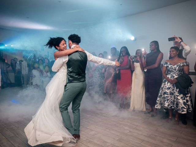 Le mariage de Nicolas et Harena à Paris, Paris 14