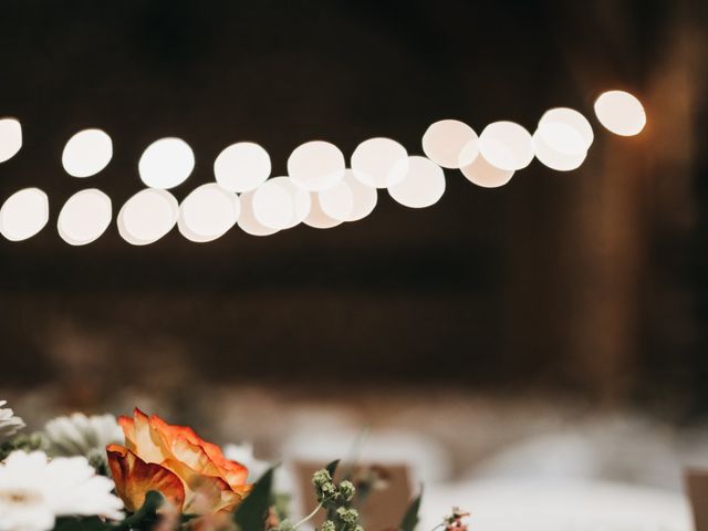 Le mariage de Victor et Noémie à Le Puy-en-Velay, Haute-Loire 32