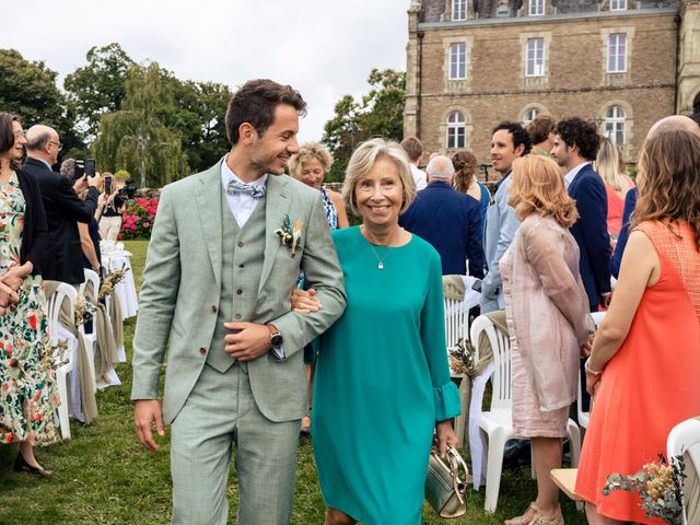 Le mariage de Thibaut et Marguerite à Sainte-Reine-de-Bretagne, Loire Atlantique 13