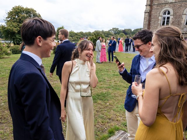 Le mariage de Thibaut et Marguerite à Sainte-Reine-de-Bretagne, Loire Atlantique 48