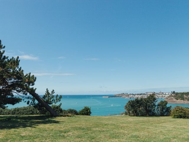 Le mariage de Romain et Sixtine à Granville, Manche 4