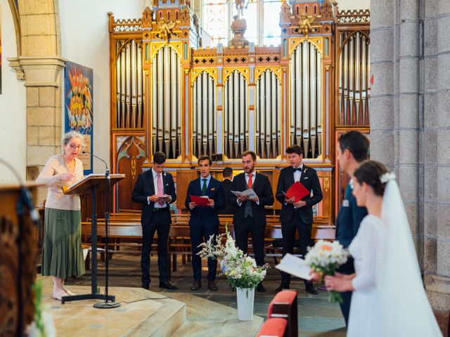 Le mariage de Jean et Hermine à Carantec, Finistère 17