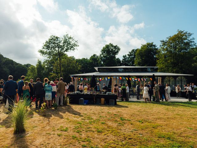 Le mariage de Jean et Hermine à Carantec, Finistère 32